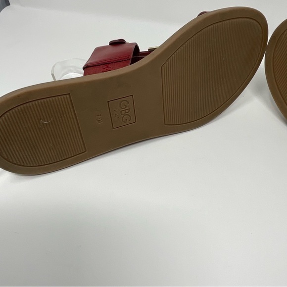 G By Guess Dark Red Open Toe Sandal with Gold Accents Size 7 1/2 - Picture 10 of 12